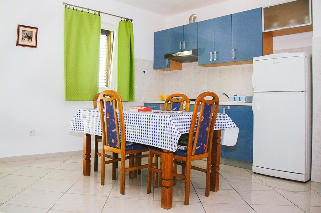 Apartments Dada Omiš Værelse billede