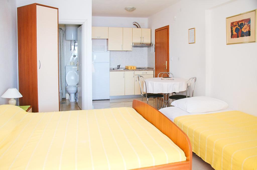 Apartments Dada Omiš Værelse billede